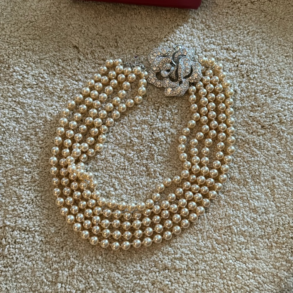 KENNETH JAY LANE PEARL NECKLACE-NEW
